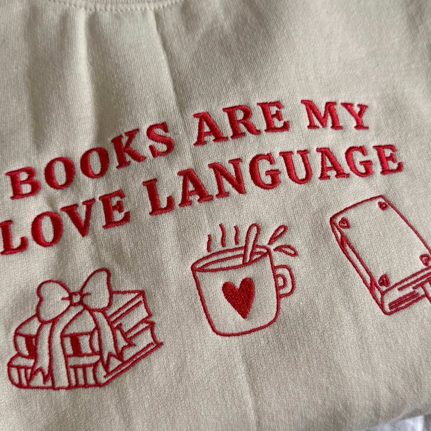 books are my love language - mikina