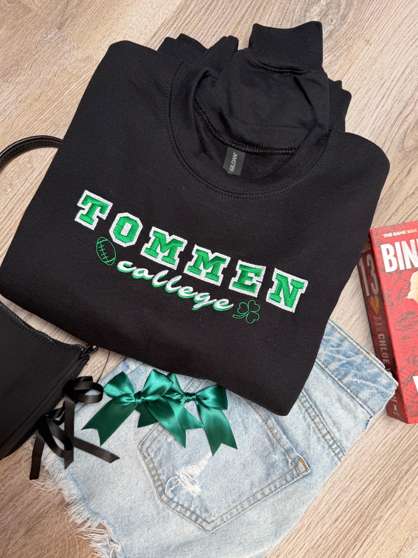 Tommen College - crewneck