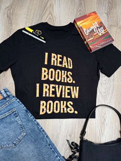 I read & review books - t-shirt