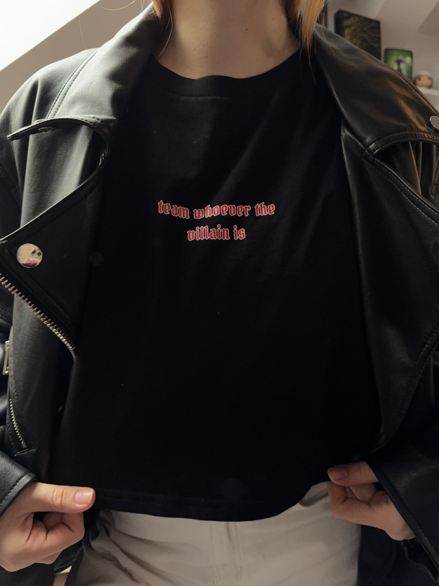 team villain - crop top