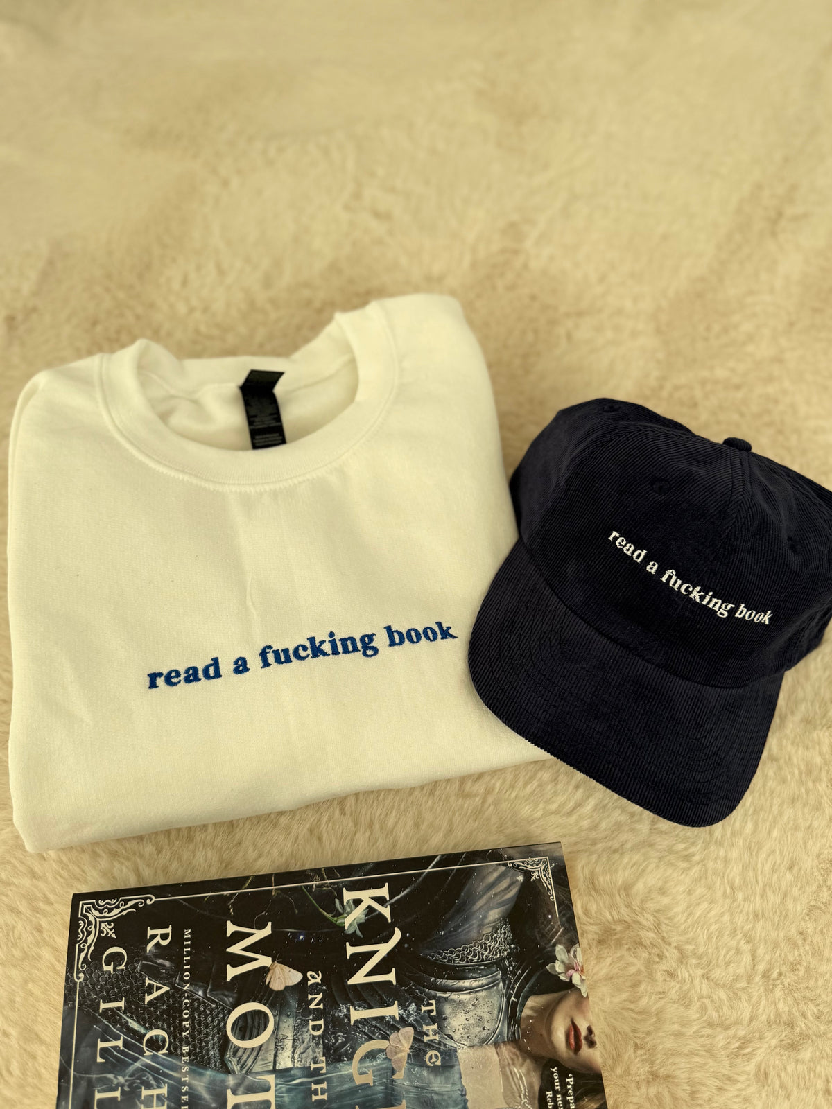 read a fcking book - mikina
