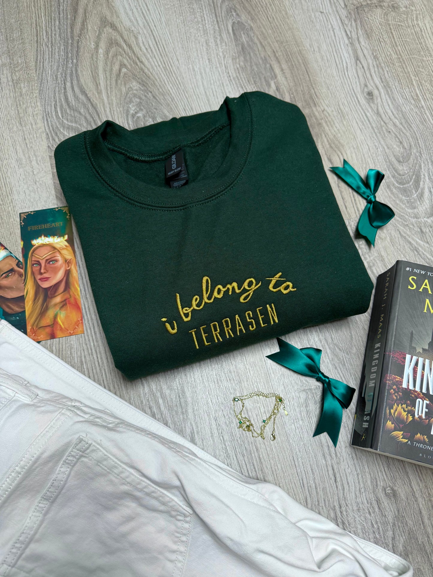 I belong to Terrasen - crewneck