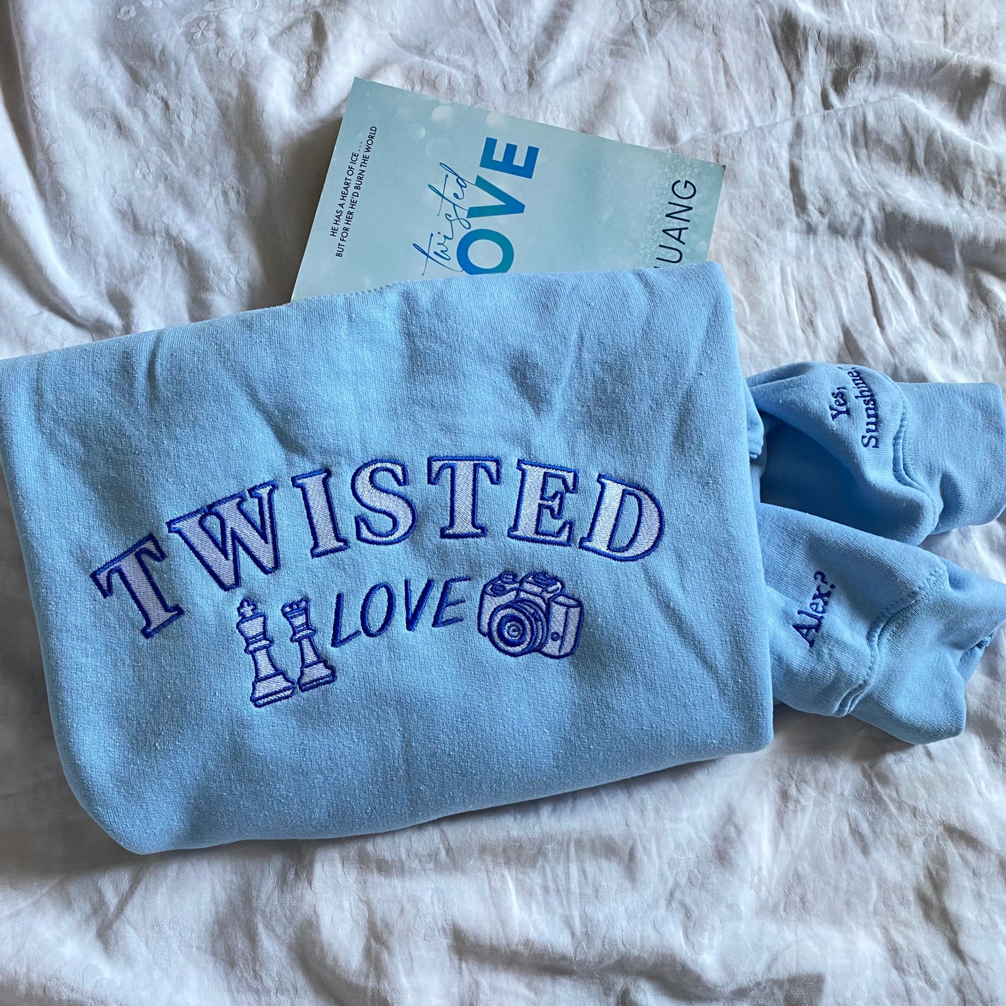 Twisted Love - mikina