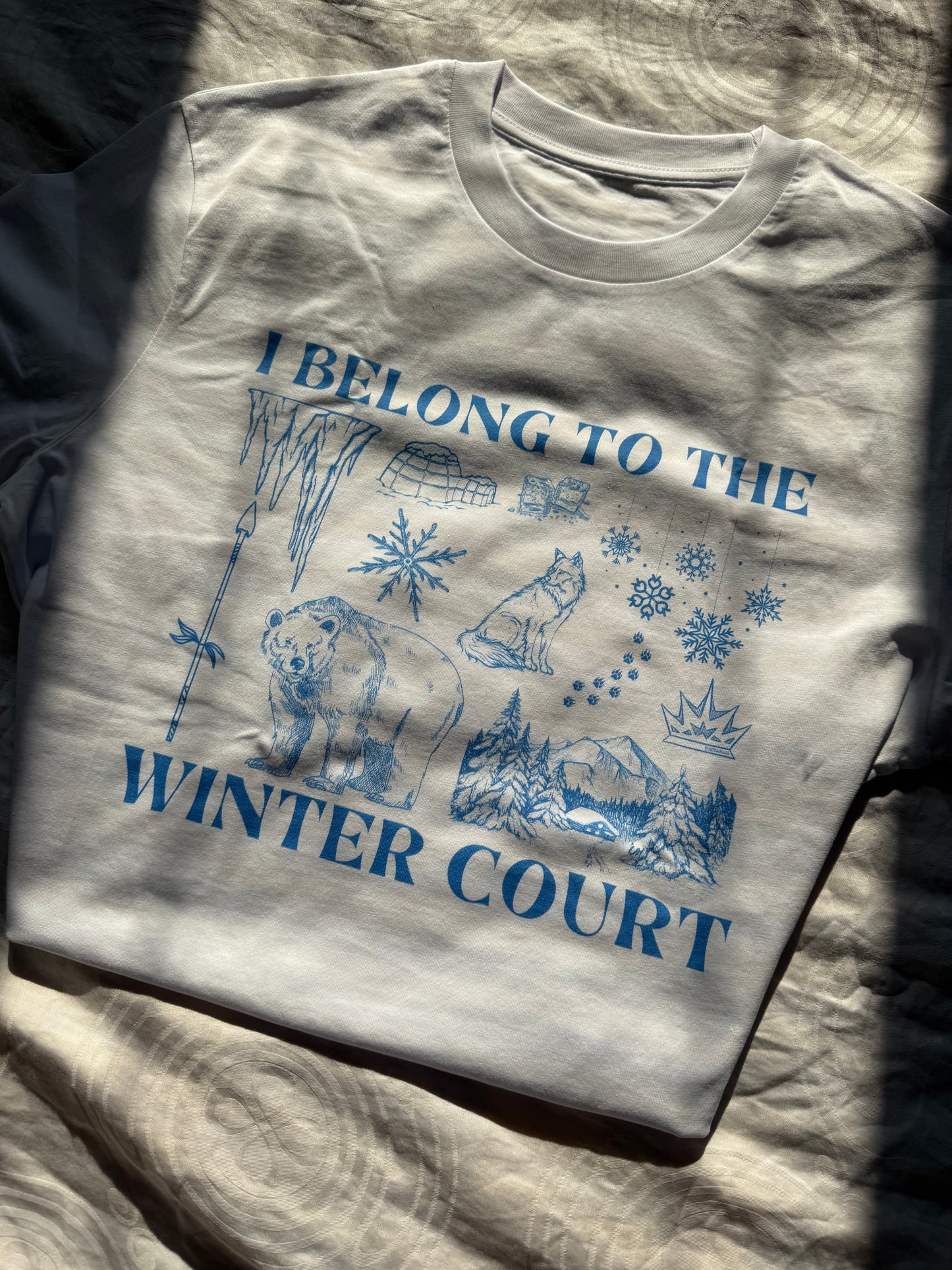 Winter Court - t-shirt