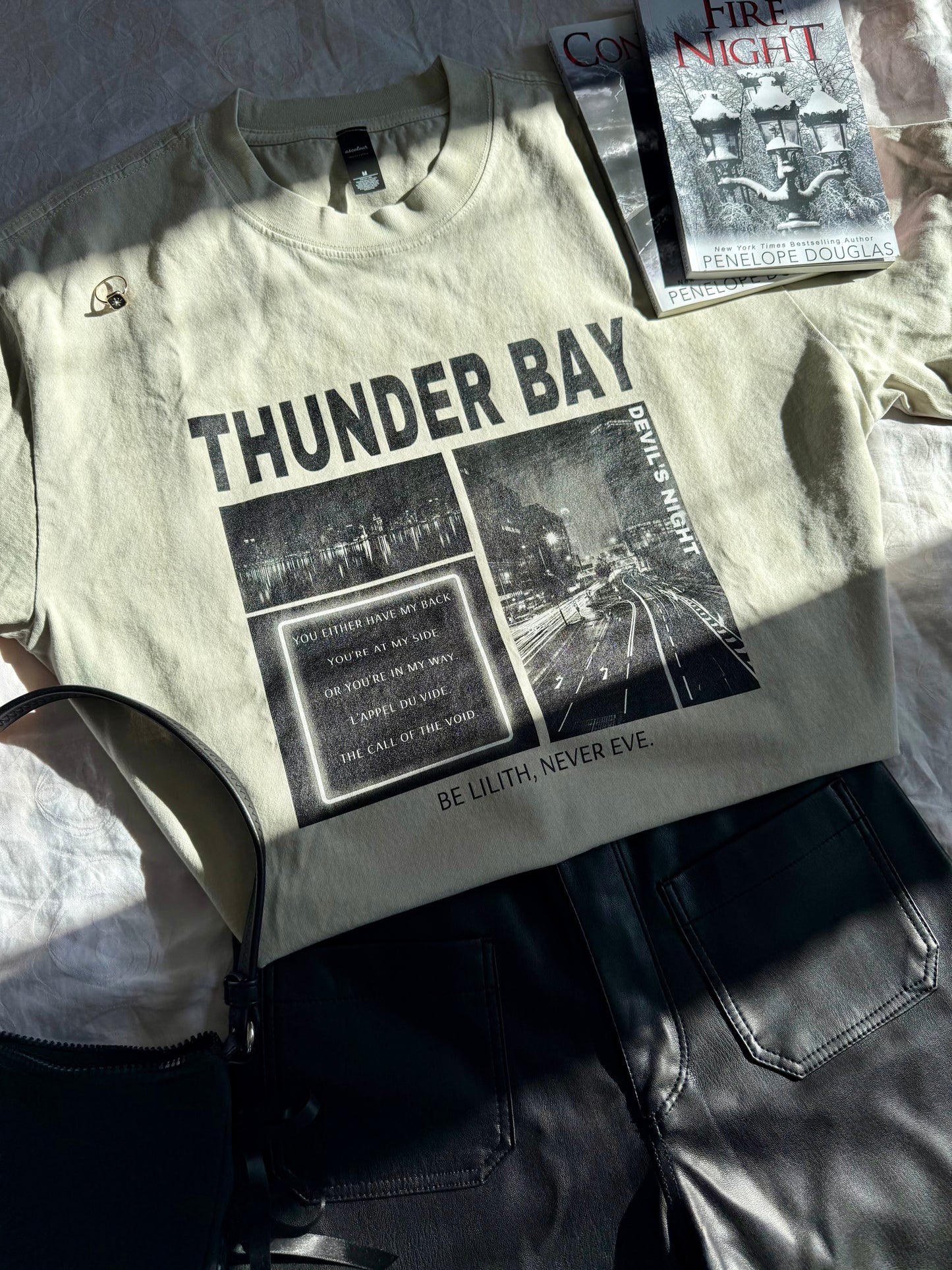 Thunder Bay - triko premium