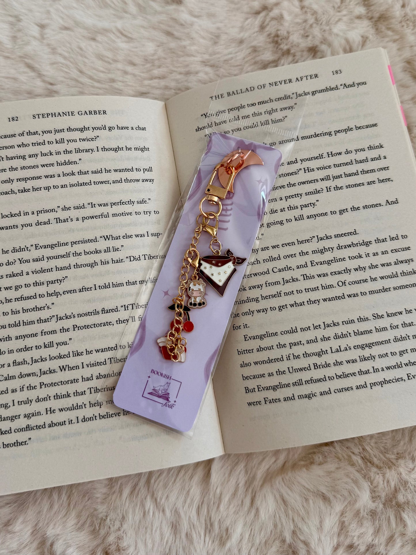 cowgirl - charm chain for e-reader