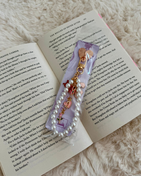romance girlie - charm chain for e-reader