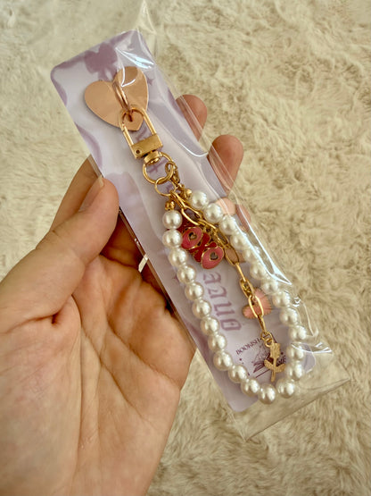 romance girlie - charm chain for e-reader