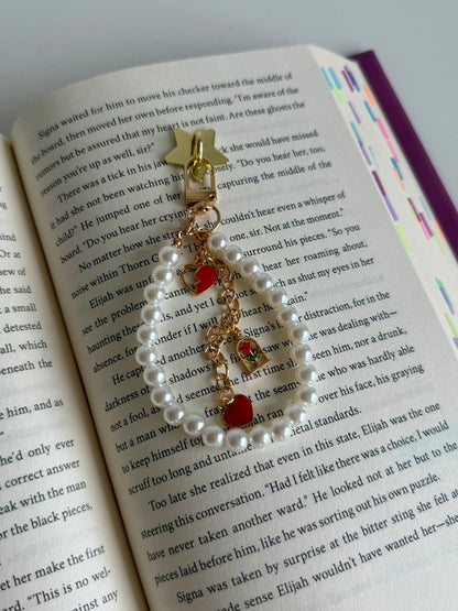 pearls and hearts - charm chain for e-reader