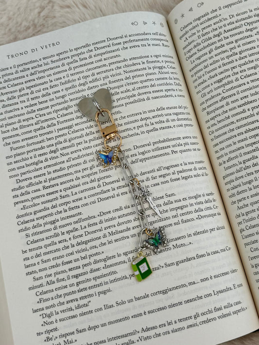silver with gold - charm chain for e-reader